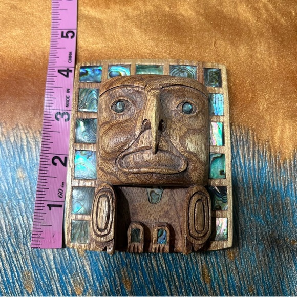 Vintage Handcarved Wooden totem abalone shell inlay statue PNW - Picture 11 of 11
